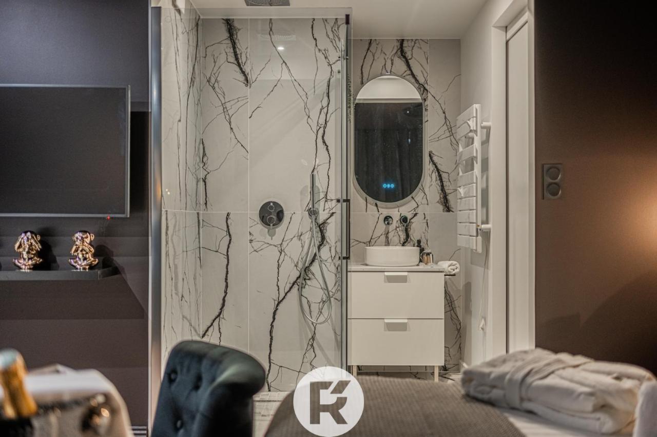 R'Apparts The Love Nest Suite Grenoble Extérieur photo